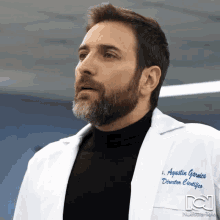 Suspiro Dr Agustin Garnica GIF - Suspiro Dr Agustin Garnica Andres Suarez GIFs