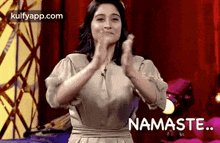 Namasthe.Gif GIF - Namasthe Namaste Holding Hands GIFs