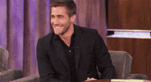 Jake Gyllenhaal Laughing GIF - Jake Gyllenhaal Laughing Smiling GIFs