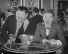 Lol Zhivago1955 GIF - Lol Zhivago1955 Laughing Hard GIFs