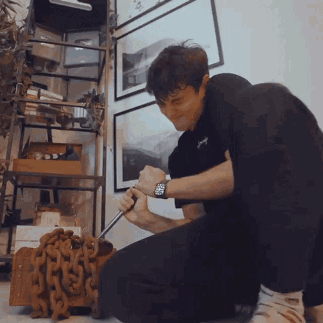 Trying To Open A Treasure Chest Jan Dabrowski GIF Trying To Open A