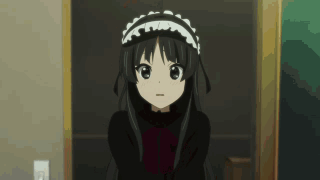 K On Yui Hirasawa Gif K On Yui Hirasawa Mio Akiyama Discover Share Gifs