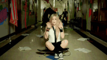 Avril Lavigne Singer GIF - Avril Lavigne Singer Pretty GIFs