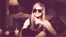 Avril Lavigne Flip Hair GIF - Avril Lavigne Flip Hair Smile GIFs