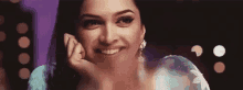 दीपिका, ॐ शांति ॐ,प्यारी हसीं, नाजुक GIF - Deepika Om Shanti Om Hasi GIFs