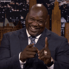 shaq pointing you got it dude yes yes yes thats the point