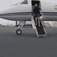 Coming Out Of The Plane Kevin Gates GIF - Coming Out Of The Plane Kevin Gates I Have Arrived GIFs