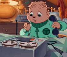 Alvin And The Chipmunks Confused GIF - Alvin And The Chipmunks Confused Audio Equipment GIFs