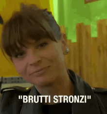 Alessandra Amoroso Brutti Stronzi GIF - Alessandra Amoroso Brutti Stronzi GIFs