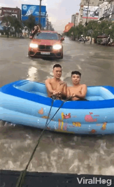 https://c.tenor.com/LD2sHEto7EIAAAAd/swimming-pool-mini-pool.gif