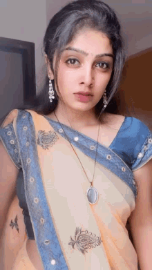 Saree Saree Woman GIF - Saree Saree Woman Saree Blouse GIFs