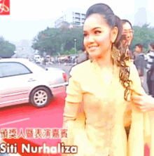 Siti Nurhaliza Red Carpet GIF - Siti Nurhaliza Red Carpet Catwalk GIFs