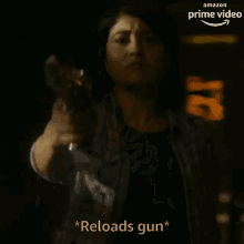 Reloads Gun Golu Gupta GIF - Reloads Gun Golu Gupta Shweta Tripathi GIFs