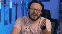 Blind Wave Aaron GIF - Blind Wave Aaron Confuse GIFs
