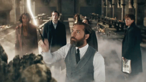 Spell Albus Dumbledore GIF - Spell Albus Dumbledore Jude Law - Discover &  Share GIFs