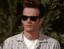 Beverly Hills Luke Perry GIF - Beverly Hills Luke Perry Dylan Mckay GIFs