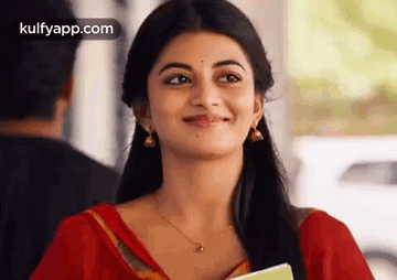 Anandhi.Gif GIF - Anandhi Sridevi soda center Actress - Discover ...