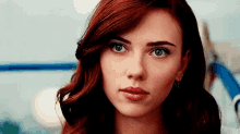 Prominente Scarlett Johansson Streichelszene GIF