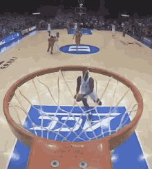 Zion Duke Dunk GIF - Zion Duke Dunk Basket Ball GIFs