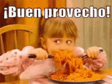Michelle Buen Provecho Comer GIF - Michelle Buen Provecho Espaguetis GIFs