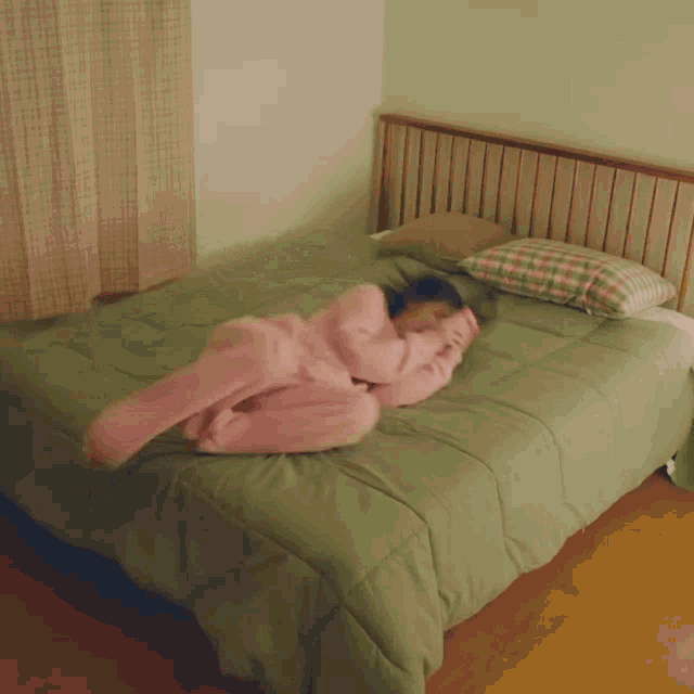 yena-choi-yena.gif