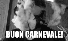 Buon Carnevale Maschera Antigas Gas Paura Spaventoso Strano Travestirsi Vestito Travestimento GIF - Carnival Happy Carnival Mask GIFs
