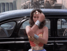 Wonder Woman Dodge GIF - Wonder Woman Dodge Bullet GIFs