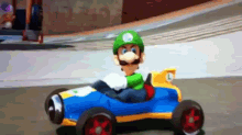 Lugi'S Death Stare.... GIF - Mario Kart Luigi Stare GIFs