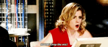 Felicity The Flash GIF - Felicity The Flash Boom Drop The Mic GIFs