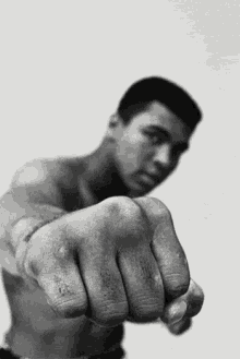 Muhammed Ali GIF - Muhammed Ali Fist GIFs