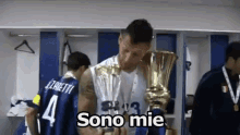 Materazzi Marco Allenatore Calcio Italiano Trofei Coppe Sono Mie GIF - Materazzi Marco Soccer Coach Italian Football GIFs