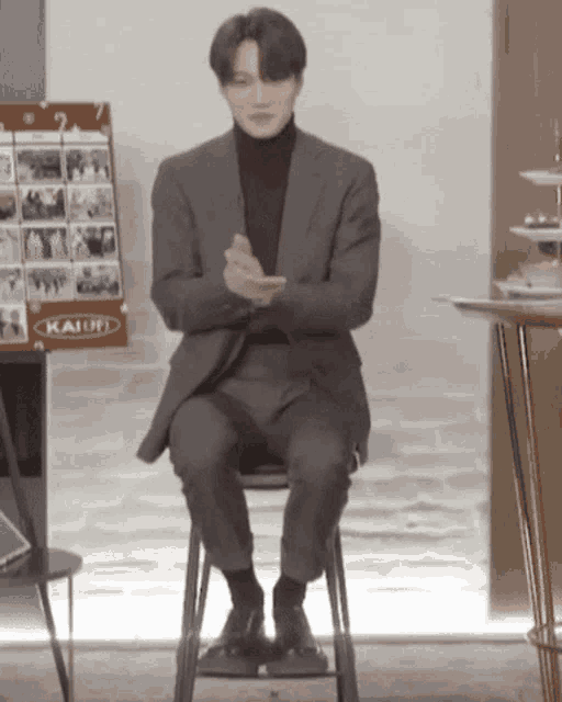 Clapping Impressed GIF Clapping Impressed Clap Discover & Share GIFs