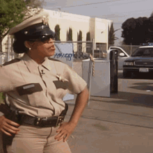 Look Deputy Raineesha Williams GIF - Look Deputy Raineesha Williams Reno911 GIFs