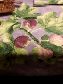 Essai Table Cloth GIF - Essai Table Cloth Flowers GIFs