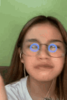 hmmm hmm thinking wondering zephanie hmmm hmm thinking wondering zephanie