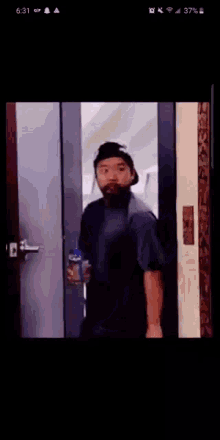 Walk In Confused GIF - Walk In Confused GIFs