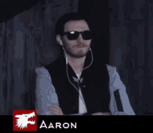 Aaron Atl By Night GIF - Aaron Atl By Night Cool Guy GIFs