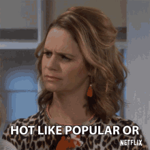 Hot Like Popular Or Hot Like Attractive GIF - Hot Like Popular Or Hot Like Attractive Confused GIFs