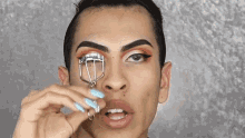 Eye Lashes Curler Makeup GIF - Eye Lashes Curler Makeup Eye Roll GIFs