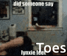 Idk Who Dis Is Toes GIF - Idk Who Dis Is Toes Feet GIFs