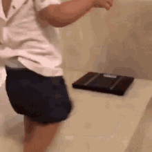 Baby Scale GIF - Baby Scale Omg GIFs