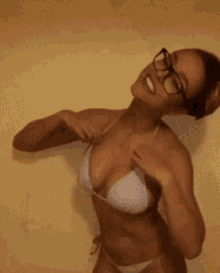 Happy Bounce GIF - Happy Bounce Excited Girl GIFs