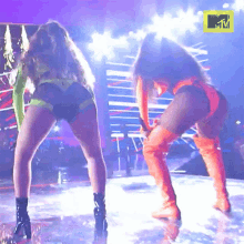 twerk anitta ludmilla rebolando requebrando