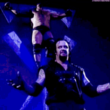 The Undertaker Stone Cold Steve Austin GIF - The Undertaker Stone Cold Steve Austin Wwe GIFs