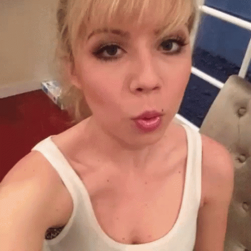 Jennette Mccurdy GIF.