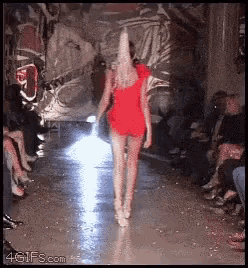 Falling Hard GIF - Falling Hard Fail - Discover & Share GIFs