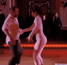 Jennifer Lawrence Bradley Cooper GIF - Jennifer Lawrence Bradley Cooper Dance GIFs