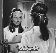 Audrey Hepburn Makeup GIF - Audrey Hepburn Makeup Breakfast At Tiffanys GIFs