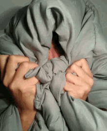 man scared hiding cold frio man scared hiding cold frio
