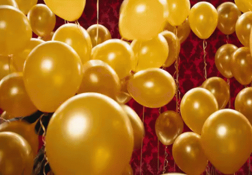 Caught In Balloons GIF - MTV Awards Adam Devine Trapped - Descubre &amp; Comparte GIFs